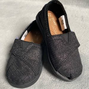 Toms Toddler Sz 5
